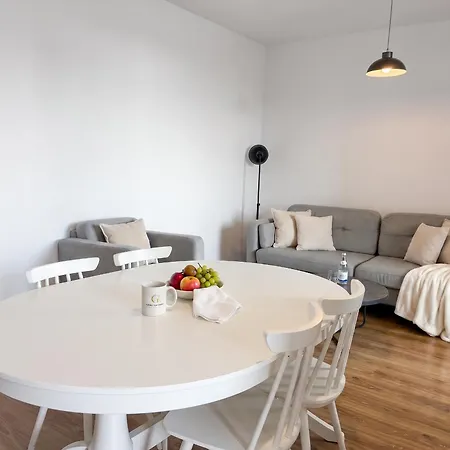 Urban - Luxury - 2 Bedrooms - Pereca Street * Варшава